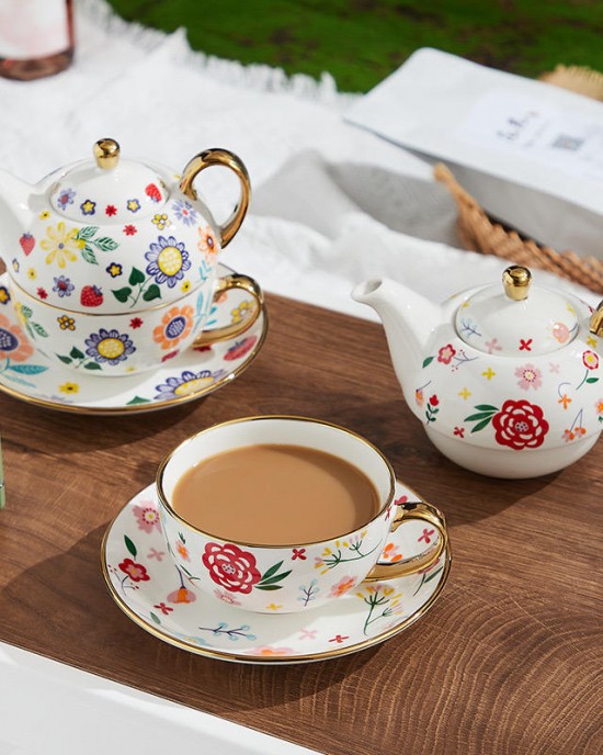 Porcelain Cup and Saucer Gift Ceramic Tea Set with Teapot for One Person Single Pot Tea for One Porcelain Cup and Saucer Gift Ceramic Tea Set with Teapot for One Person Single Pot Tea for One