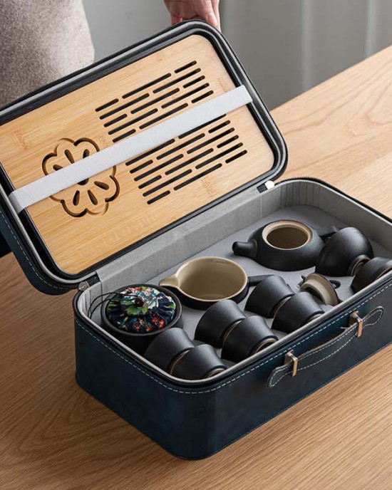 Portable All in One Gift Bag Outdoor Travel Ceramic Tea Set Porcelain Teapot with Bamboo Tea Tray Portable All in One Gift Bag Outdoor Travel Ceramic Tea Set Porcelain Teapot with Bamboo Tea Tray